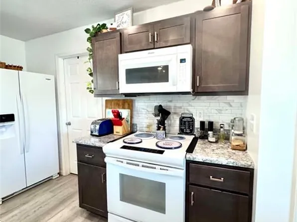 250 N Hawkins Ave, Hannibal, MO 63401