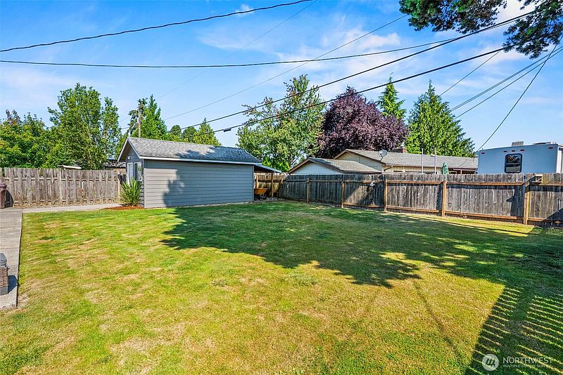 2nd image of 2580 Taylor Avenue