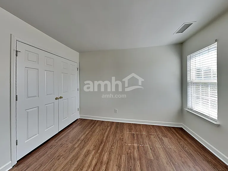 3437 Continental Dr — Photo 17
