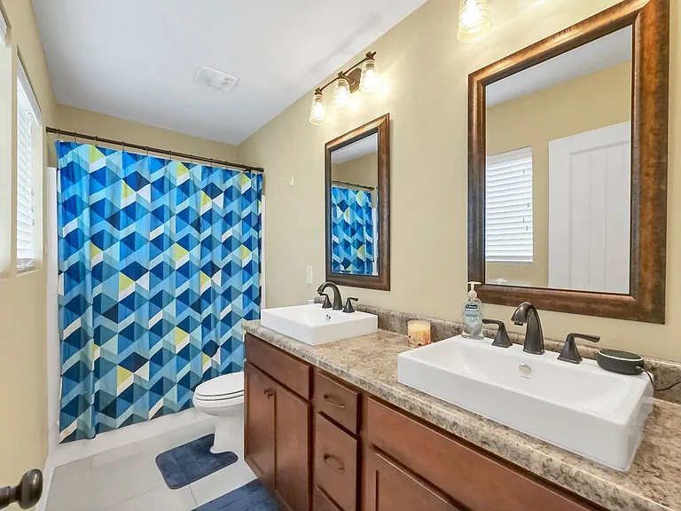 220 Wainwright Dr — Photo 33