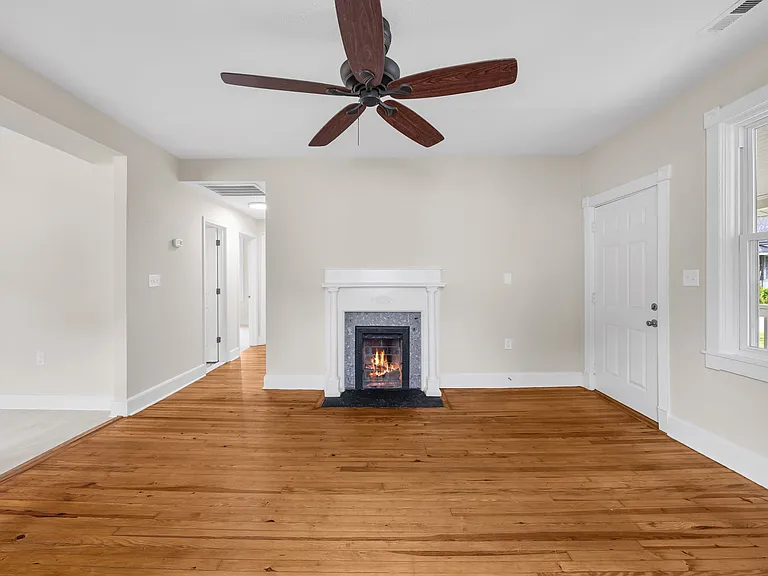 16 Saco St — Photo 12