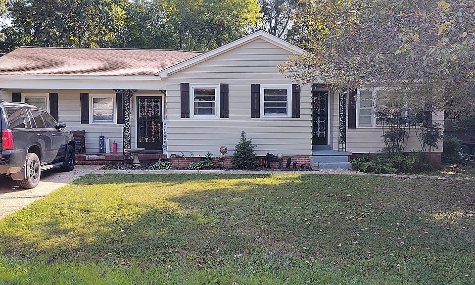 1st image of 30 Wiley Dr