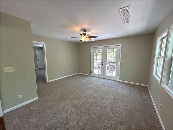 5th image of 620 Linda Ln