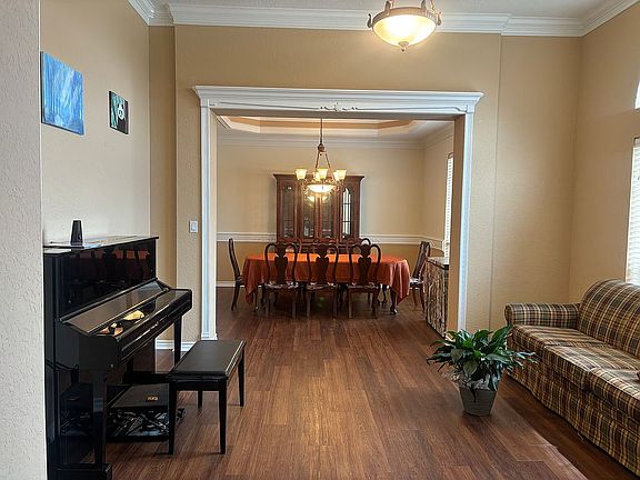 5th image of 3510 Heights Ave
