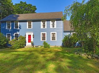 27 Lakemans Ln, Ipswich, MA 01938
