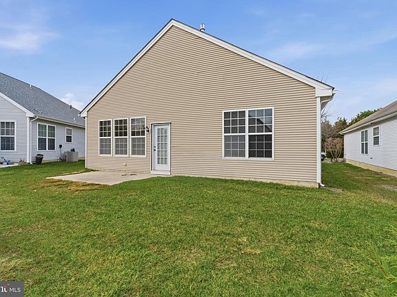5th image of 14 Hidden Lake Cir