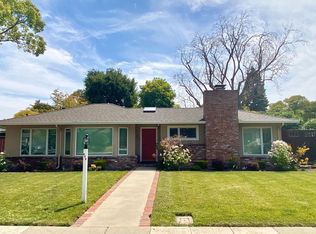 858 Northampton Dr, Palo Alto, CA 94303