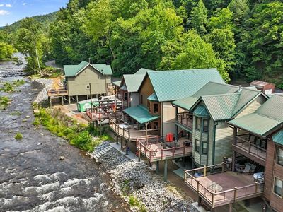 1659 Cherohala Skyway, Tellico Plains, TN, 37385
