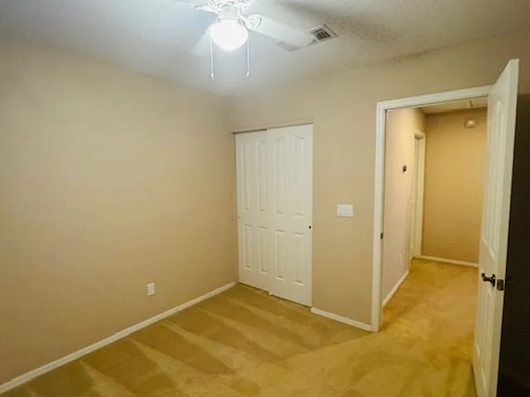 8455 N Placita De La Manzana — Photo 11