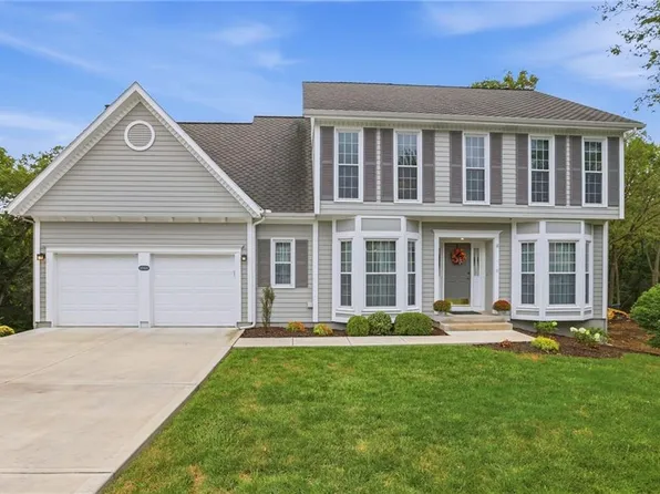 15511 Beverly St, Overland Park, KS 66223