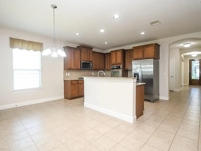 24727 Top Mark Ct — Photo 6