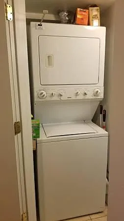 Washer / Dryer in unit