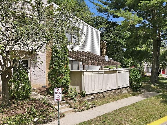 2nd image of 20201 Spring Haven Ct