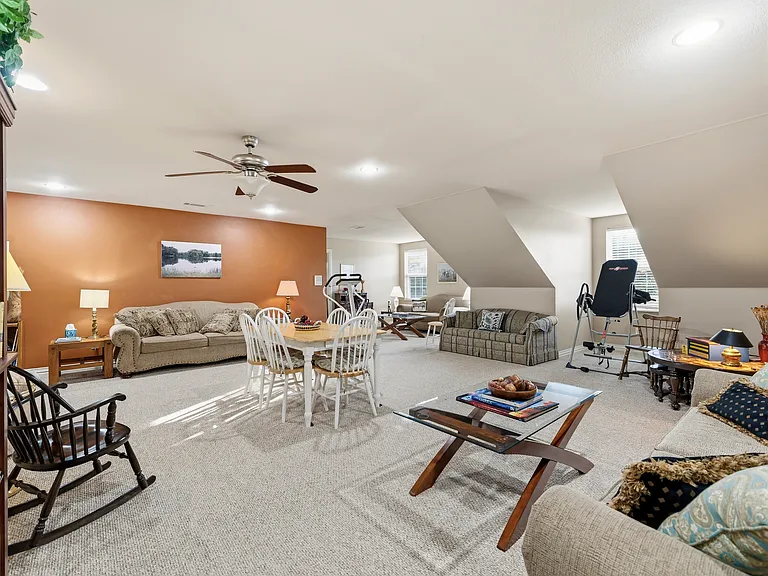 2720 Oates Dr — Photo 62