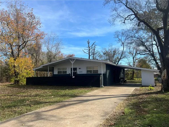 2805 Woodlawn Dr, Alexandria, LA 71303
