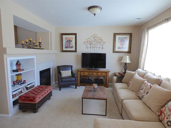 3rd image of 16582 E Hollow Horn Ave