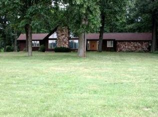 2750 W Albain Rd, Monroe, MI 48161