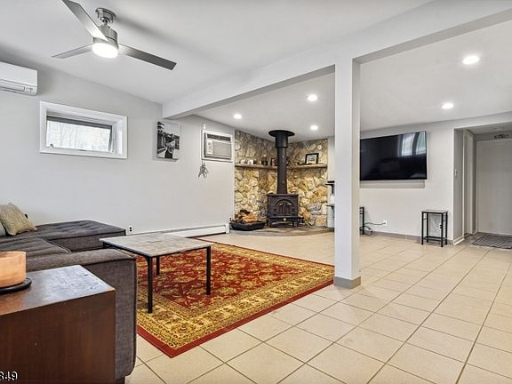 4th image of 123 McKinley Ave