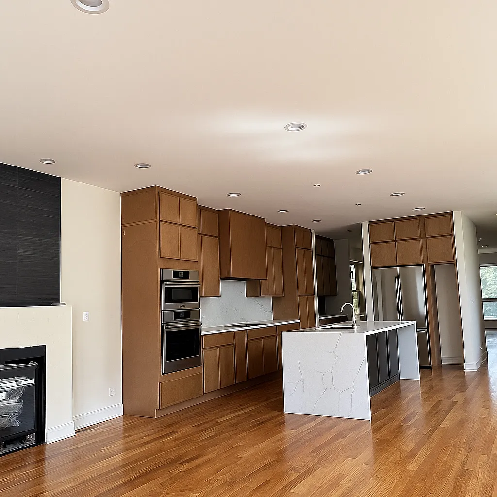 4018 N Francisco Ave — Photo 2