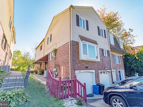 2nd image of 9333 Banes St #B