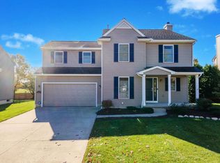 500 Heartwood Ln, Saline, MI 48176