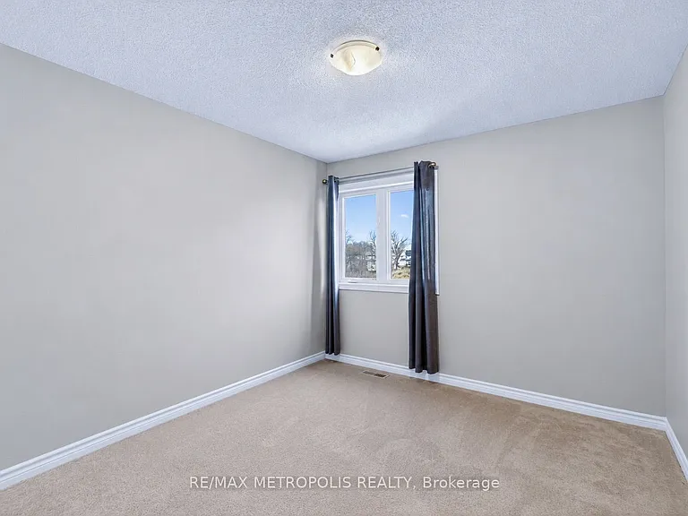 1276 Atkinson St — Photo 24