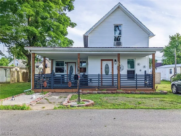 213 W Railroad St, West Lafayette, OH 43845