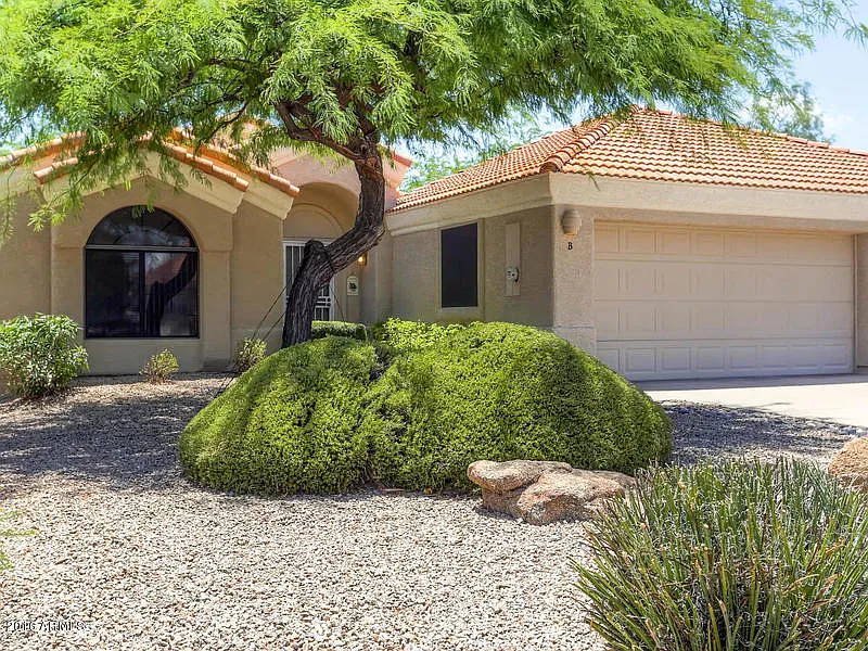 2 bed, 2.0 bath, 1469 sqft, $2,700 — Photo 1