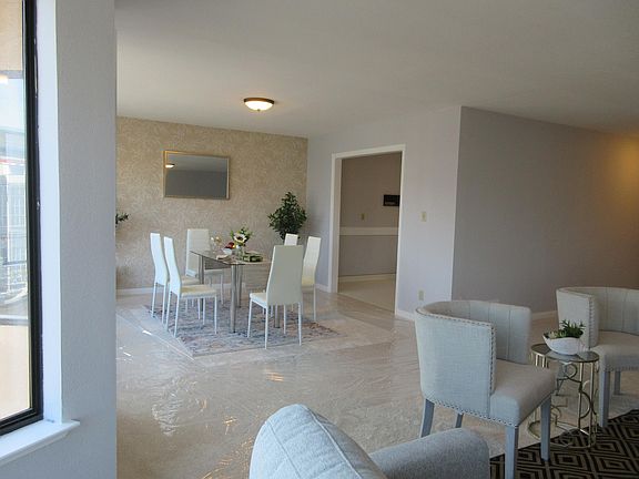 2nd image of 225 21st Ave APT 1