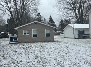 331 1st St, Breckenridge, MI 48615