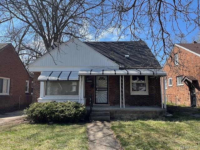 1st image of 15771 Rutherford St