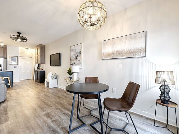 2nd image of 1803 Broadway APT 624