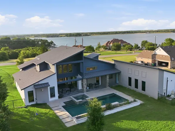 211 Hunter Pass, Waxahachie, TX 75165