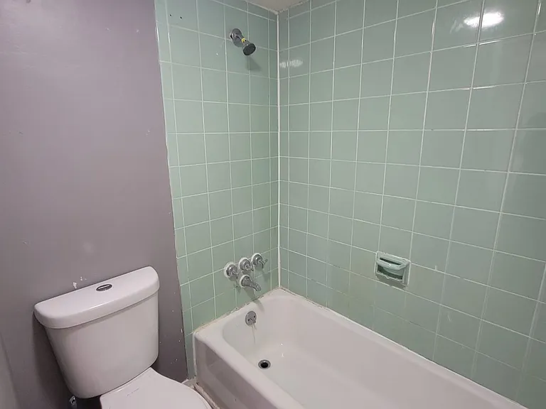45 S Summit St #101 — Photo 5