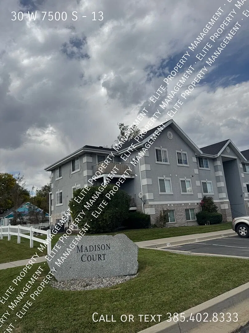 Great 3 bed 2 bath Condo in Midvale — Photo 1