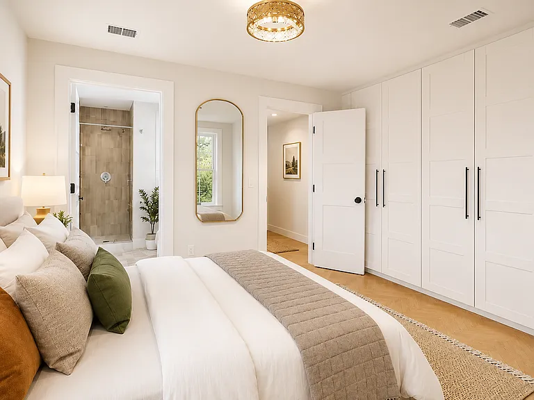 552 Lexington Ave #2 — Photo 4