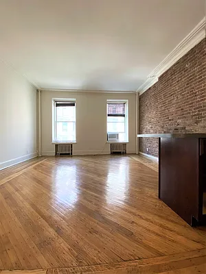 Rented by City Connections Realty | media 1
