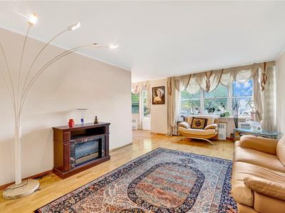 2483 W 16th St APT 2B, Brooklyn, NY, 11214