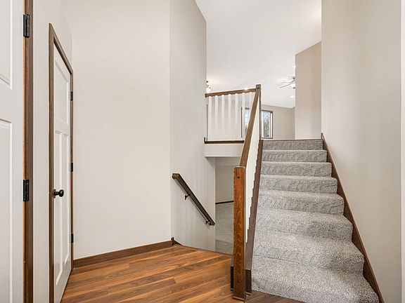 3rd image of 308 Brady St