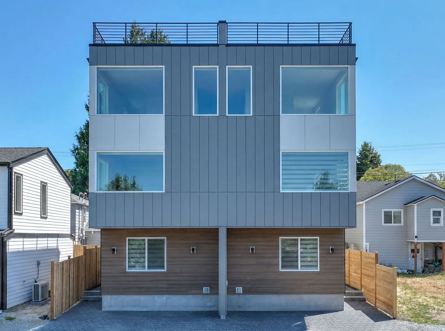 3 bed, 1432 sqft, $3,750 — Photo 3