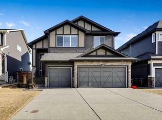 205 W Aspenmere Way, Chestermere, AB T1X0Y2