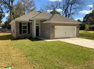 111 Shady Ln, Crestview, FL 32536