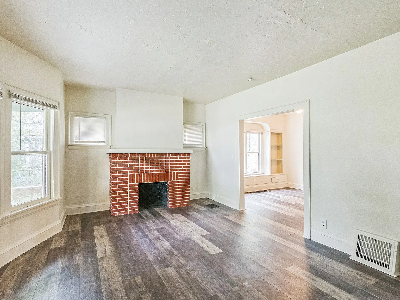 2 bed, 1020 sqft, $1,150 — Photo 4