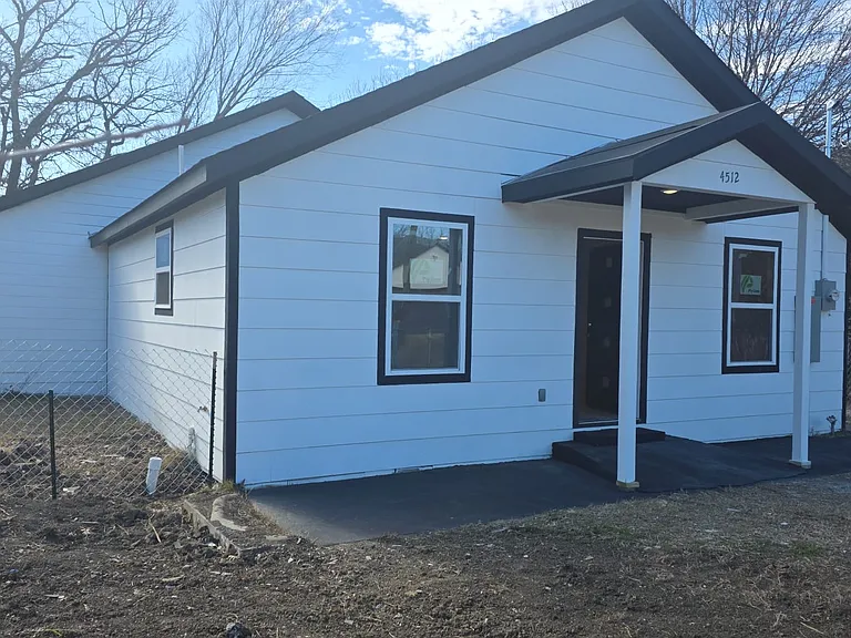 4512 N Ottawa Dr — Photo 1