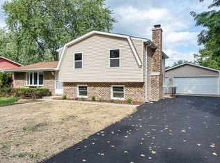 435 Garnett Ave, Winthrop Harbor, IL