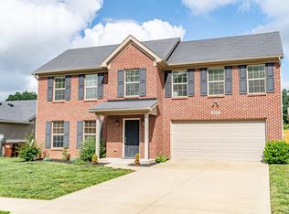 9214 River Trail Dr, Louisville, KY 40229