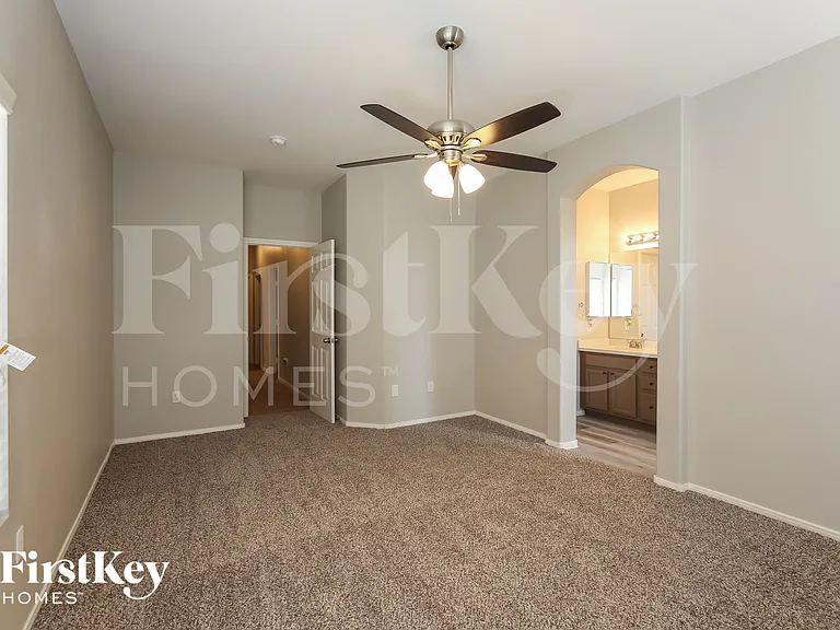 4641 Possum Berry Ln — Photo 8