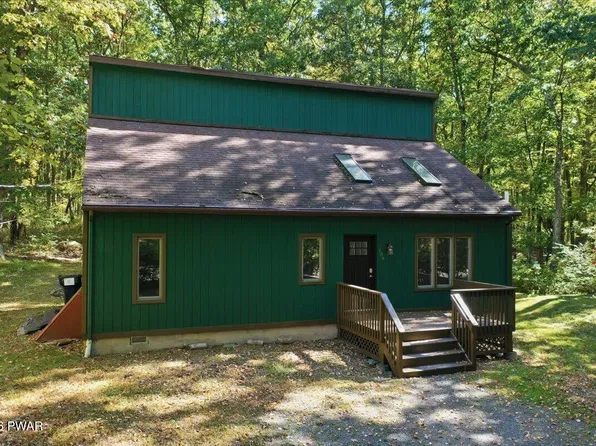 105 Forest Dr, Lords Valley, PA 18428