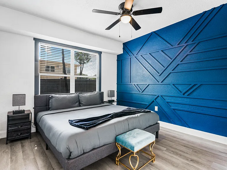 209 W Gladys St #2 — Photo 2