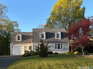 49 Overlook Rd, Glastonbury, CT 06033